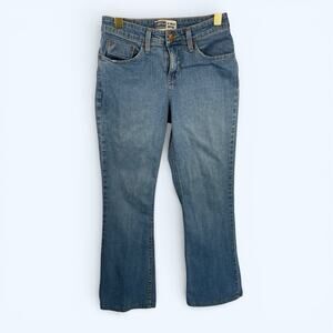 Levi's Signature Mid Rise Bootcut Women's Size 4 26W 27L